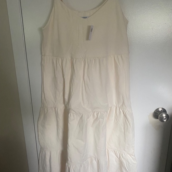 Cream dress size L NWT - Picture 2 of 3
